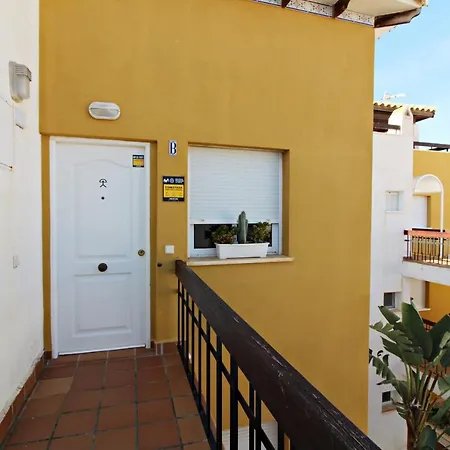 Lomas Del Mar 1 Apartment
